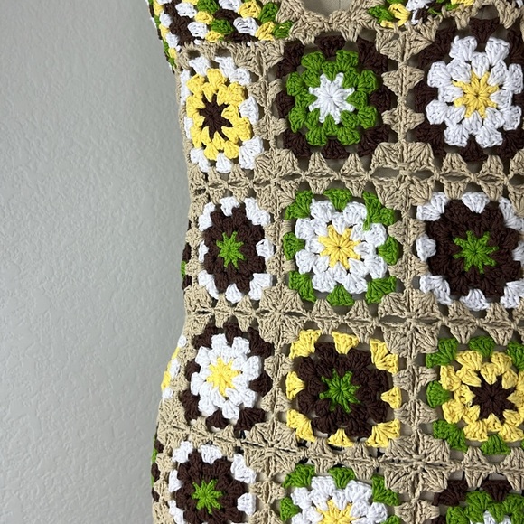 Cessilie Granny Afghan Crochet Halter Mini Dress - Picture 4 of 10